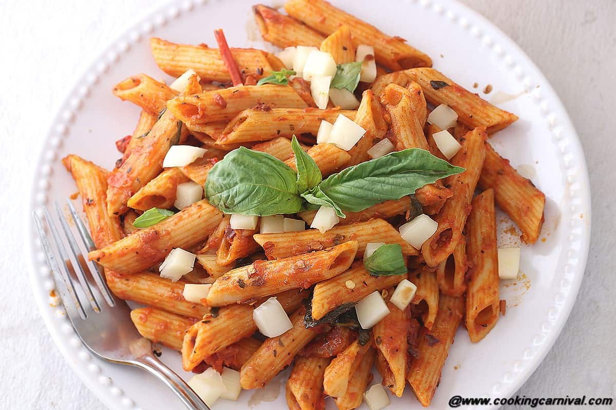 Instant Pot Caprese Pasta