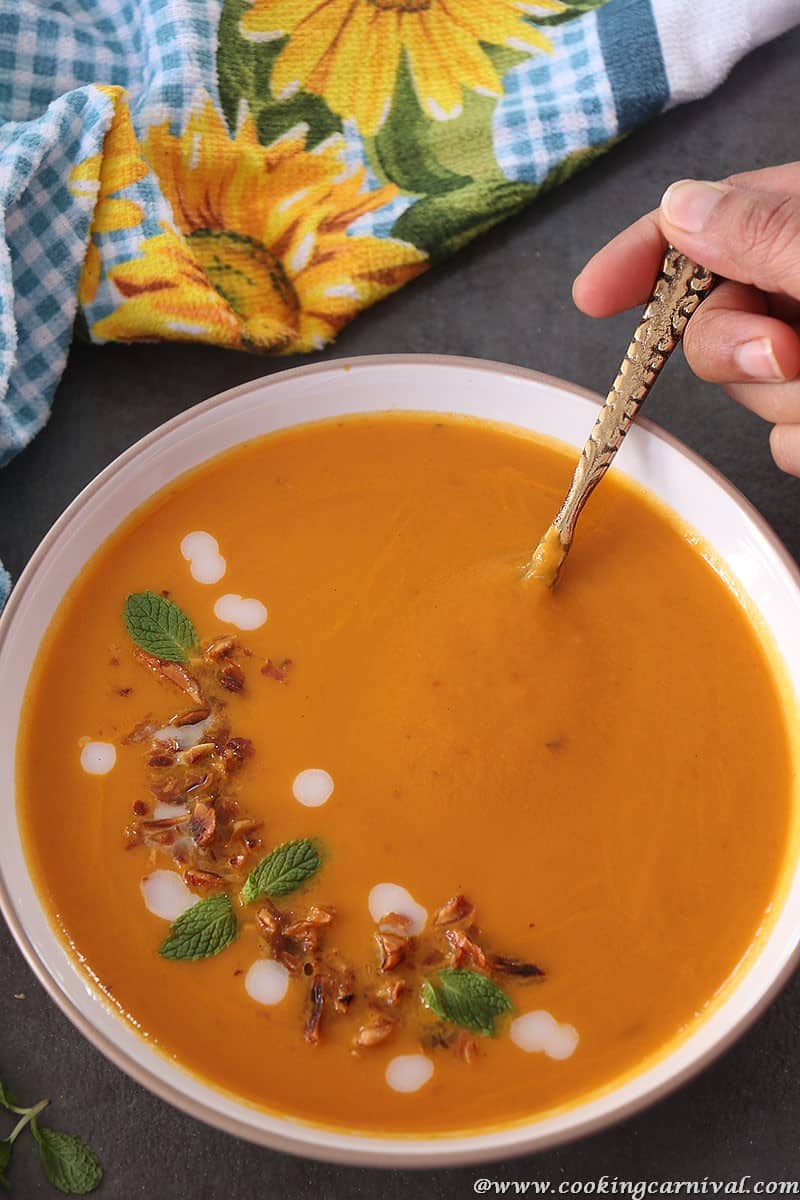 Ginger Garlic Carrot Soup