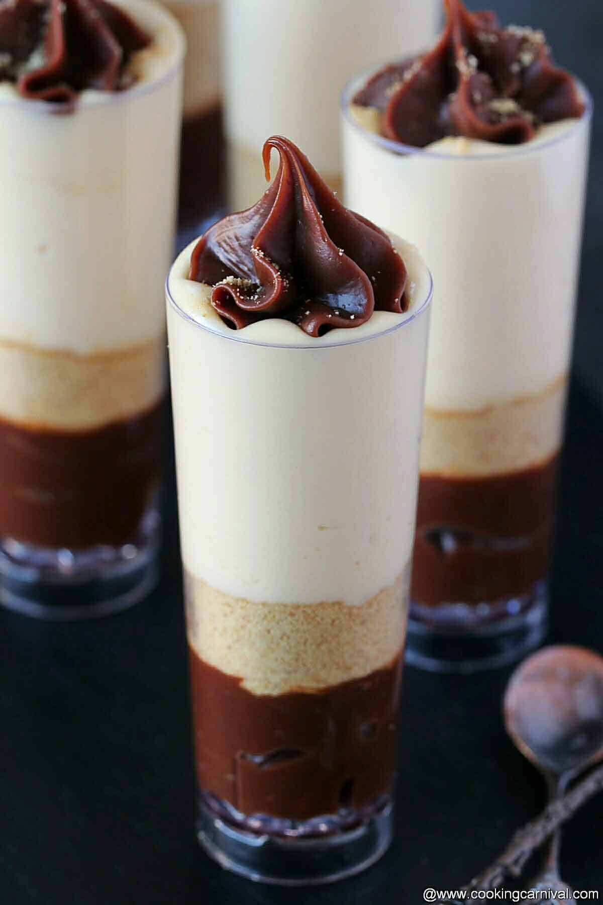 No bake caramel cheesecake with chocolate truffle